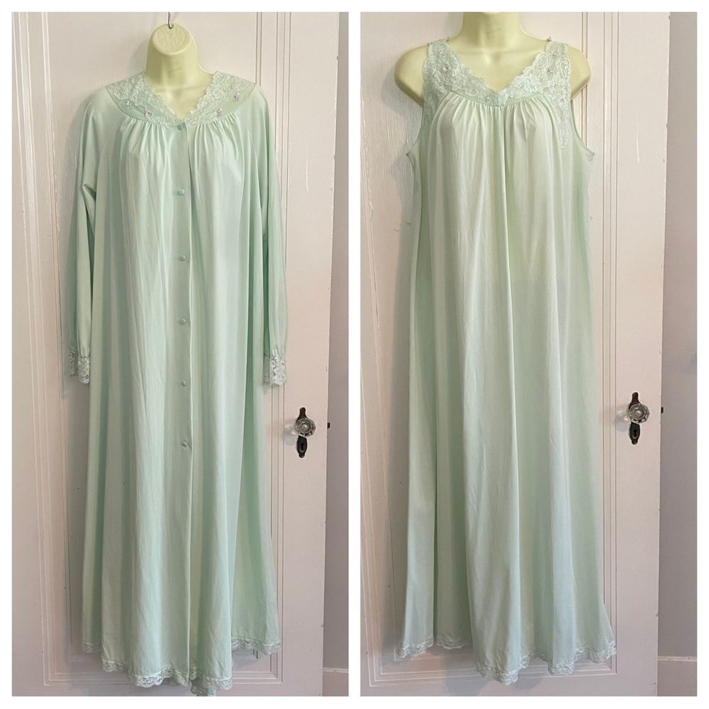 Vtg 60s Shadowline mint green nylon long robe & nightgown set with lace